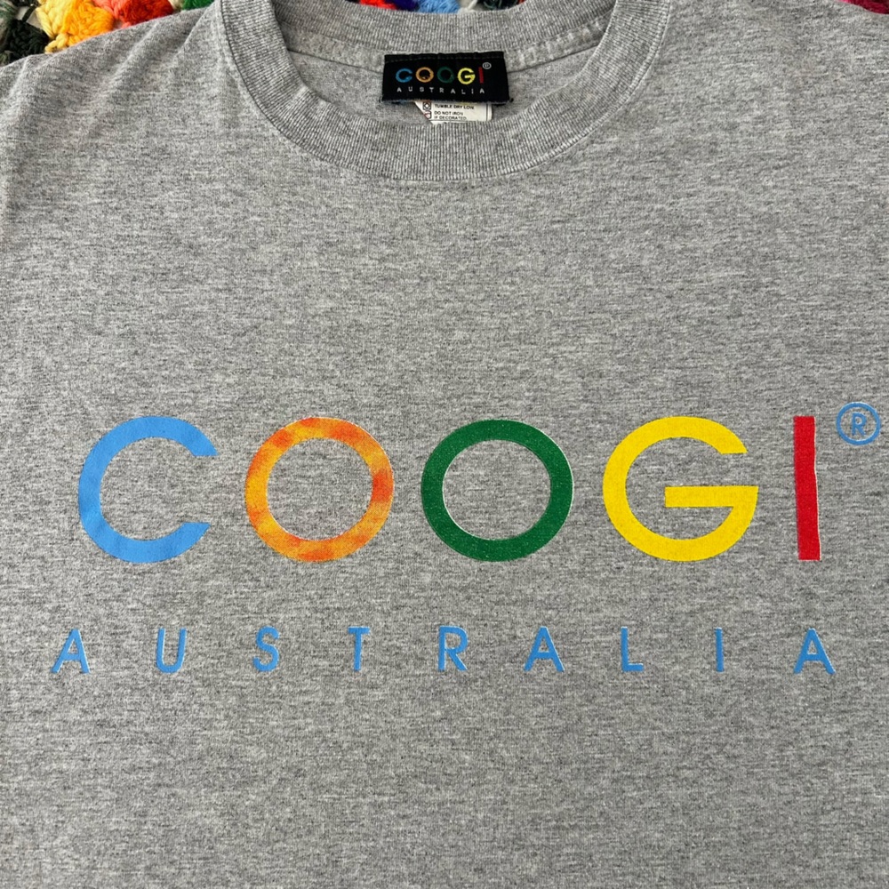Vintage COOGI Australia USA Made Heather Rainbow Multi Logo Tee Unisex 9… - Picture 7 of 12
